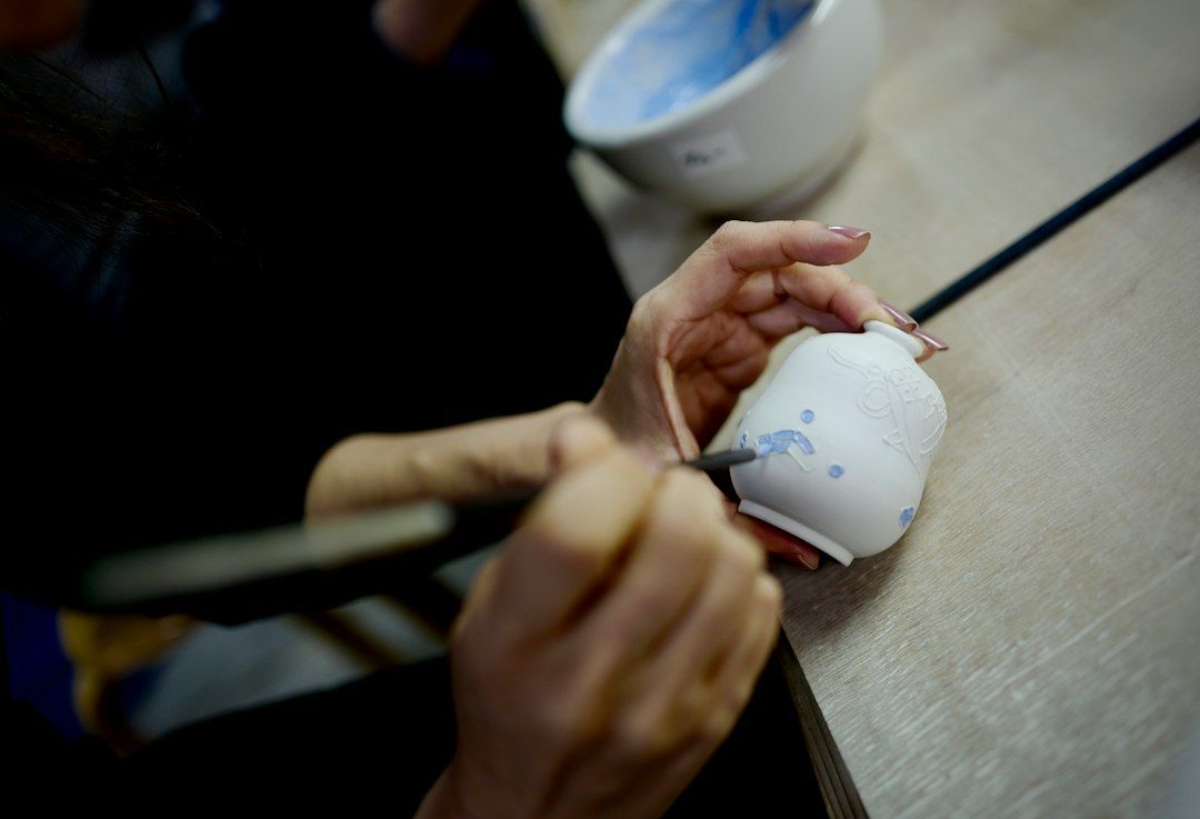 Pottery and craft workshop in Kyoto Gojo district